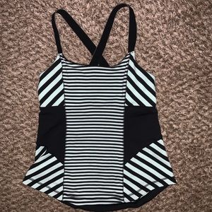Lululemon tank size 8